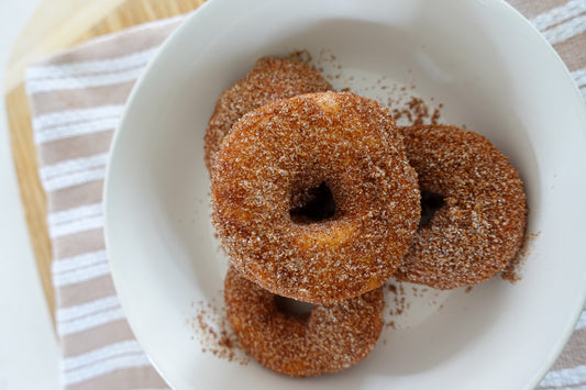 CINNAMON RICOTTA DONUTS