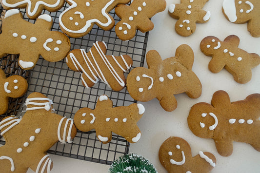 12 Days of Christmas Recipes 🎄 GINGER BREAD COOKIES!